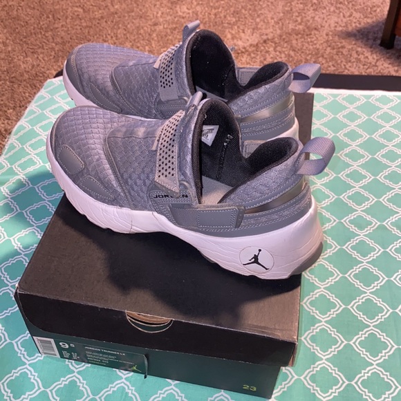 Jordan Trunner LX. - Picture 2 of 10